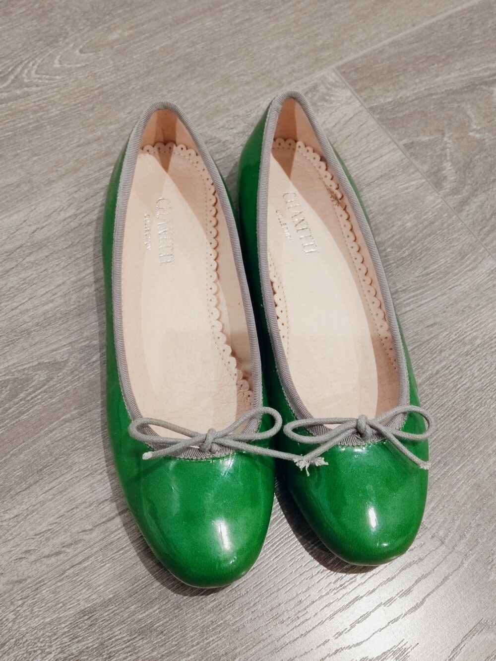 Green Ballet Flats - Picture 2 of 4
